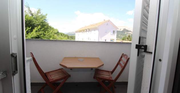 Apartment Djikic – mit Balkon und Parkplatz