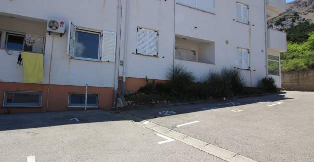 Apartment Djikic – mit Balkon und Parkplatz