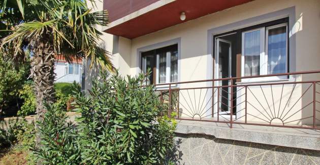 Apartment Mihaela - 350m from the Beach