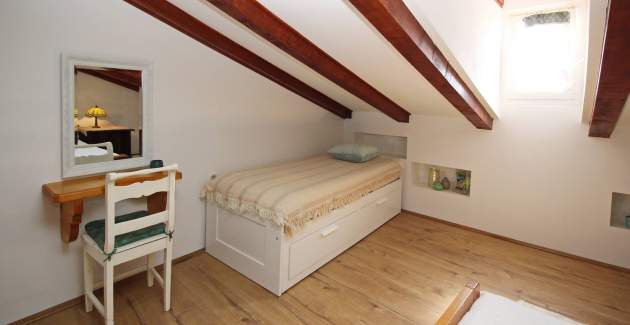 Apartman Fantov – u starom djelu Baške, s Parkingom u blizini