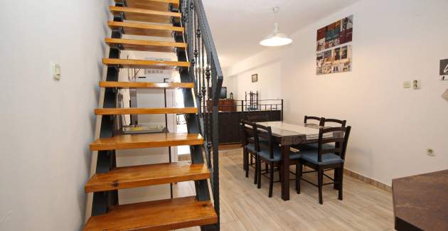 Apartman Fantov – u starom djelu Baške, s Parkingom u blizini