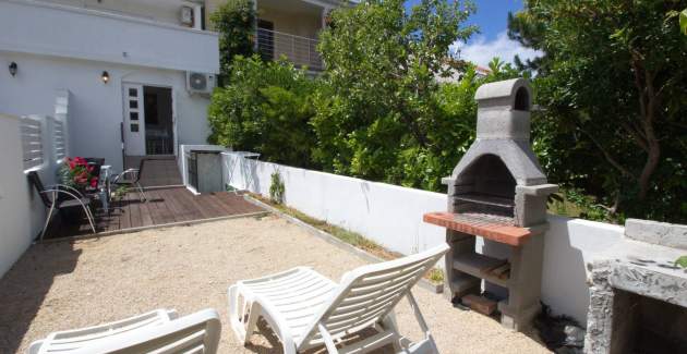 Appartamento Fantov No.1 – con Terrazza, a 250 m dalla Spiaggia