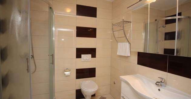 Apartment Gorica 1 No.3 - with Pool, 200 m from the Beach