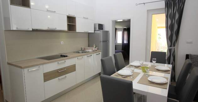 Apartment Gorica 1 No.8 - with Pool, 200 m from the Beach