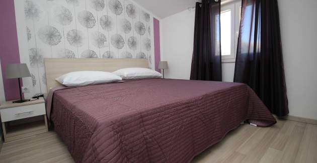 Apartment Gorica 1 No.8 - with Pool, 200 m from the Beach