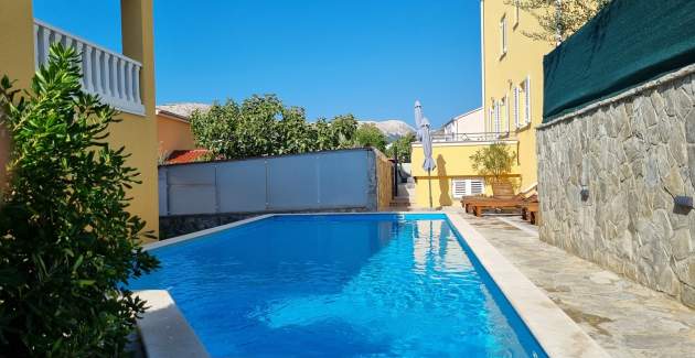 Apartment Gorica 1 No.6 - with Pool, 200 m from the Beach