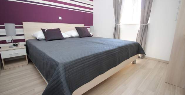 Apartment Gorica 1 No.6 - with Pool, 200 m from the Beach