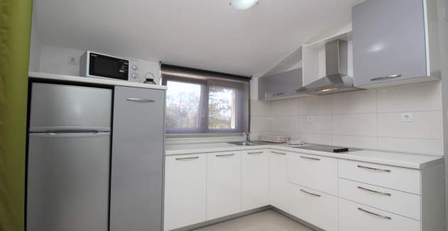 Apartment Gorica 1 No.7 - with Pool, 200 m from the Beach