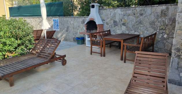 Apartment Gorica 1 No.7 - with Pool, 200 m from the Beach