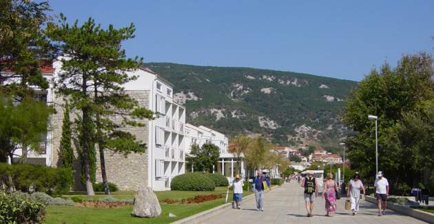 Apartment Gorica 1 No.9 - with Pool, 200 m from the Beach