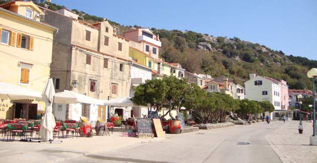 Apartment Gorica 1 No.9 - with Pool, 200 m from the Beach