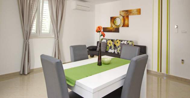 Apartment Gorica 2 Nr.6 – mit Balkon und Pool