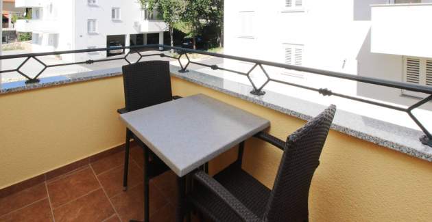 Apartment Gorica 2 Nr.6 – mit Balkon und Pool