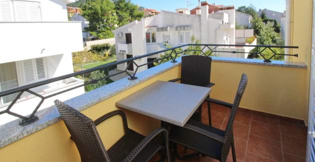 Apartment Gorica 2 Nr.9 – mit Balkon und Pool