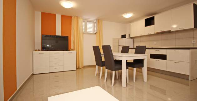 Apartment Gorica 2 No.12 - with Pool, Underground level
