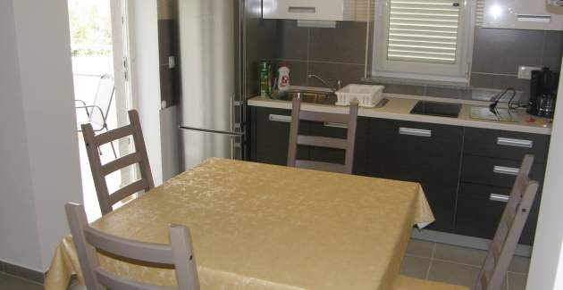 Apartment Hrabric A2 - with Balcony and Parking