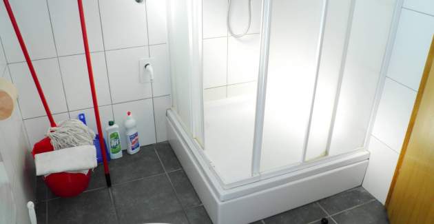 Standard-Apartment Klaric Prvić – 200 m vom Strand entfernt, mit Balkon