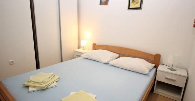 Apartment Krznaric Beach - near the Sea 