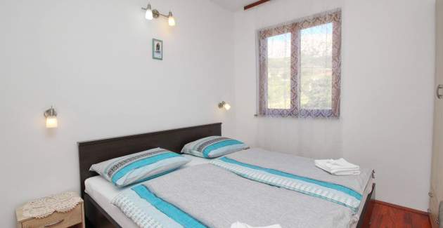 Apartment Kucar No.2 - with Balcony, 350m from the Beach