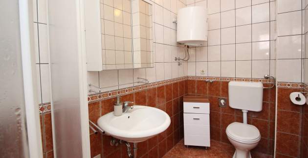 Apartment Lovincic No.7 - with Sea View, 200 m from the Beach