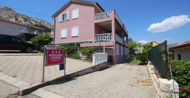 Apartment Lovincic No.7 - with Sea View, 200 m from the Beach