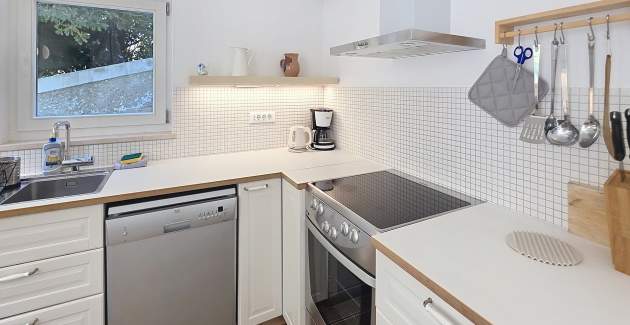 Studio Apartment Meratti - in the old Part of Baska, 200m from the Beach