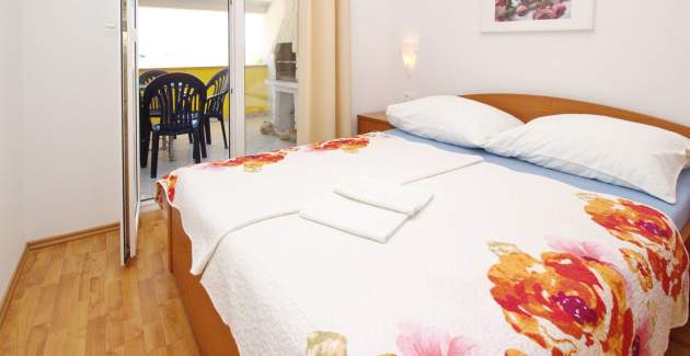 Apartment Mikulan Beach A6 - near the Sea