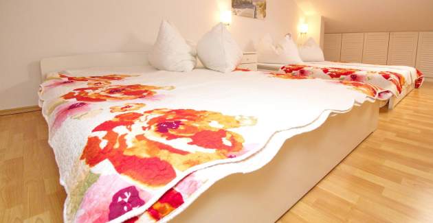 Apartment Mikulan Beach A6 - near the Sea