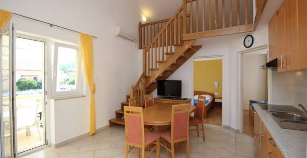 Apartment Mikulan Beach A4 - near the Sea