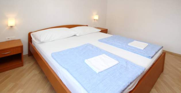 Apartment Mikulan Nara B - with Balcony, 350 m from the Beach