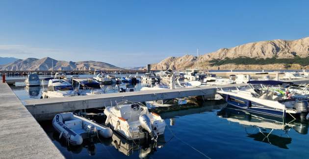 Apartment Mikulan Nara Priz - with Terrace, 350 m from the Beach