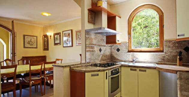 Apartman Mrkus A6 priz - s terasom, blizu plaže