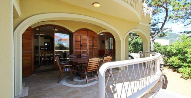 Apartman Mrkus A6 priz - s terasom, blizu plaže