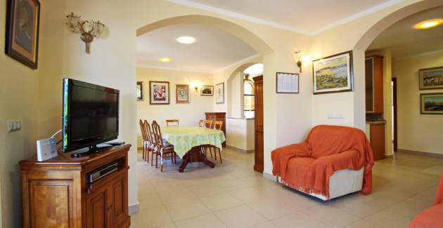 Apartman Mrkus A6 priz - s terasom, blizu plaže