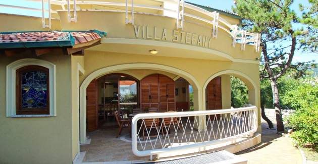 Apartman Mrkus A6 priz - s terasom, blizu plaže