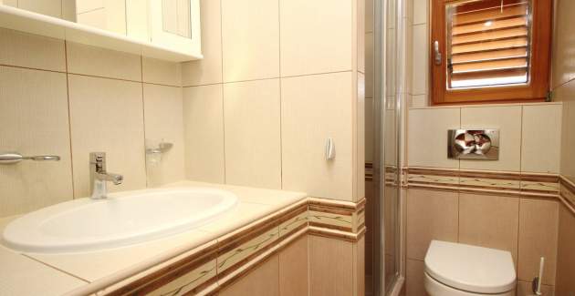 Apartman Mrkus more - s balkonom i pogledom na more, blizu plaže