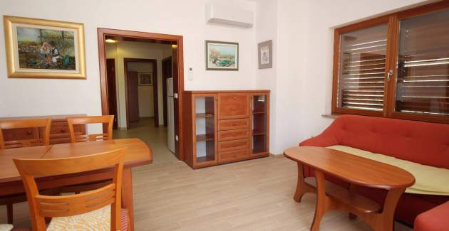 Apartman Mrkus more - s balkonom i pogledom na more, blizu plaže