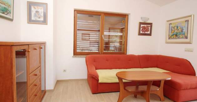Apartman Mrkus more - s balkonom i pogledom na more, blizu plaže