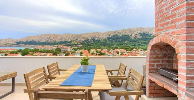 Apartman Nana K2 - s pogledom na more i privatnim roštiljem