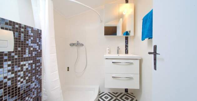 Apartman Nana K2 - s pogledom na more i privatnim roštiljem