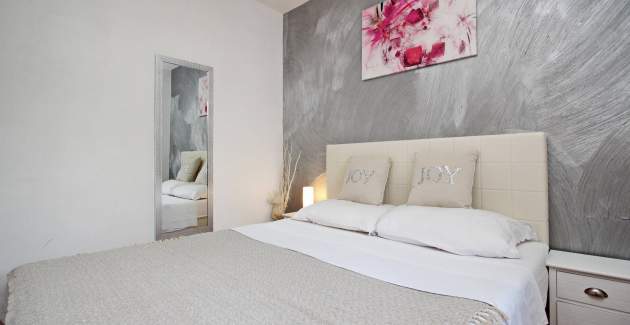 Appartamento Lana priz - vicino al centro e alla spiaggia