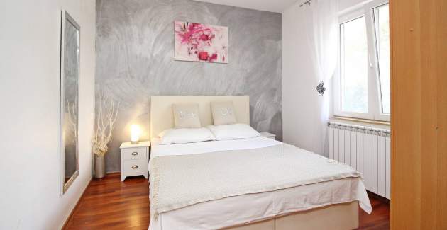 Appartamento Lana priz - vicino al centro e alla spiaggia