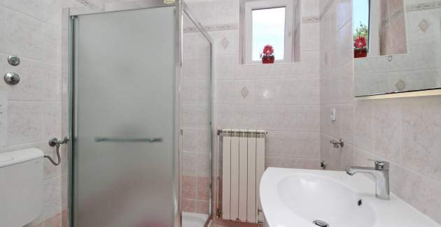 Appartamento Lana priz - vicino al centro e alla spiaggia