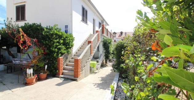 Appartamento Lana priz - vicino al centro e alla spiaggia