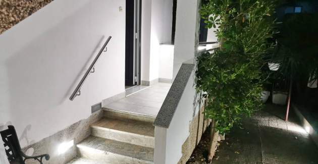 Appartamento Lana priz - vicino al centro e alla spiaggia