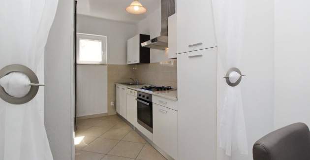 Apartman Lara K1 - blizu centra i plaže