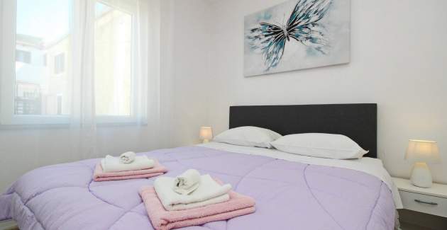 Apartman Lara K1 - blizu centra i plaže