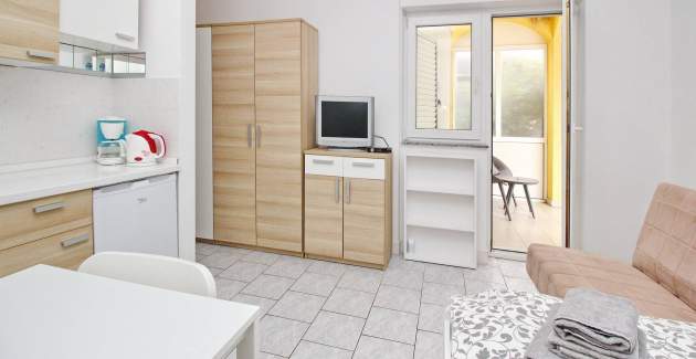 Studio apartman Rozman Beach - blizu plaže, s terasom