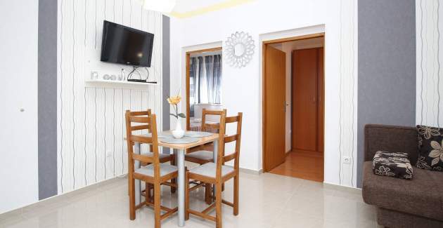 Apartment Zarok Beach Holiday A4 - near the Beach, with Balcony