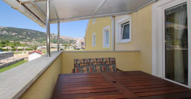 Apartment Zarok Beach Holiday A4 - near the Beach, with Balcony